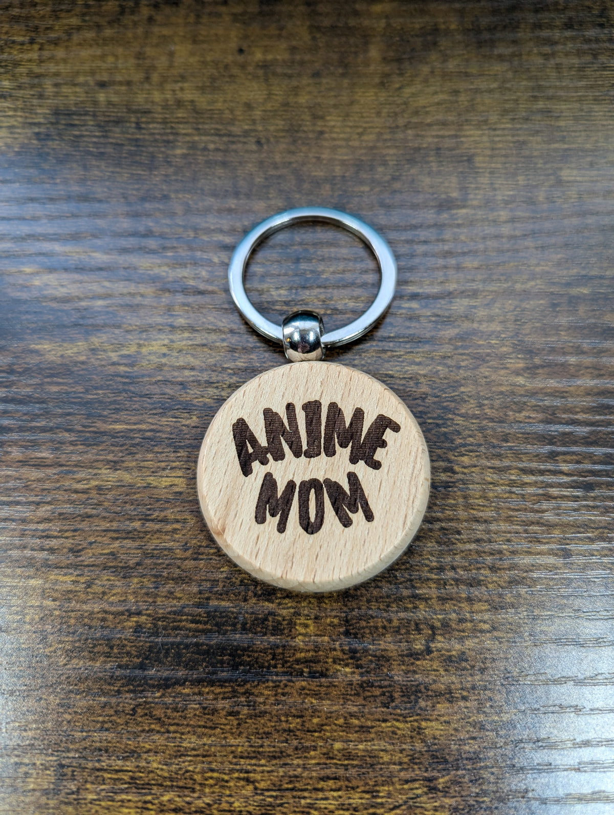 Round wooden "Anime Mom" keychain, laser-engraved