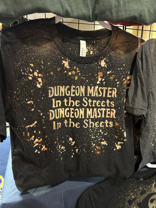 Dungeon Master in the Streets - Men / Unisex